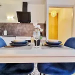 Apartament Le Smart - Parking - Terrasse - Wifi - Mulhouse - Relax *